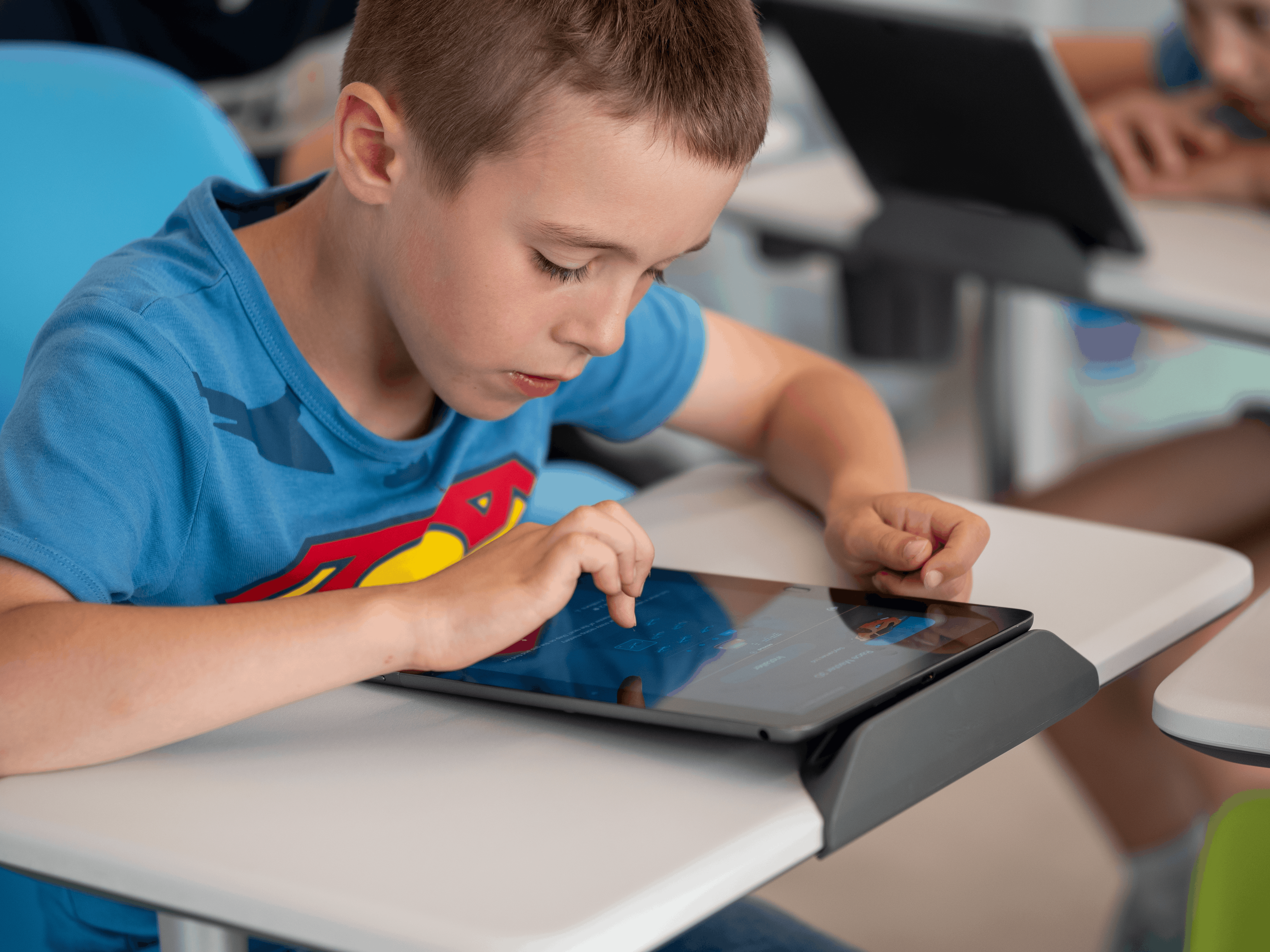 Tablette Y10 Premium Gen 2 : pourquoi elle est adaptée à un élève DYS ?
